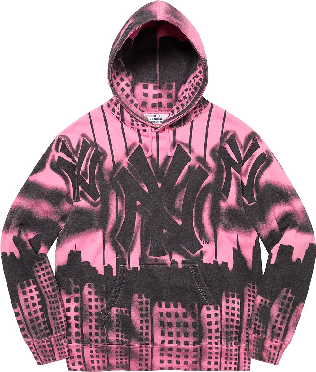 Supreme®/New York Yankees™Airbrush Hooded Sweatshirt view 2